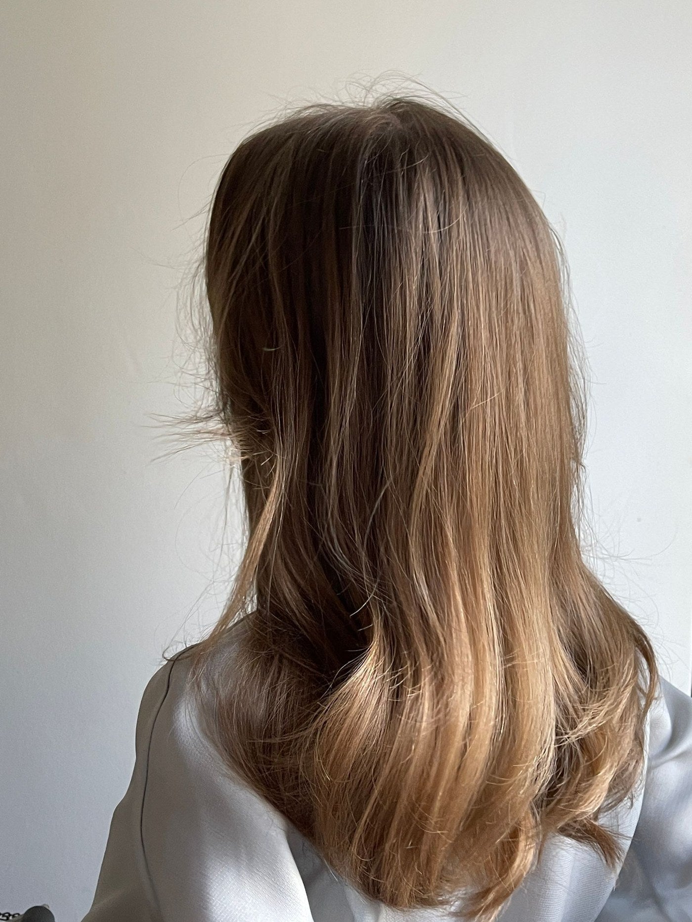 After cleansing, your scalp and hair still need light, practical support between Reset Cycles.